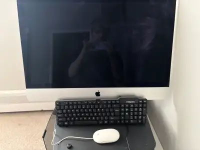 Apple iMac 27” (Late 2013) | i7 • 16GB RAM • GTX Graphics , View more