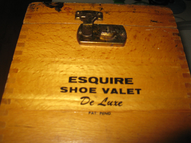 Boîte pour  chaussure dans Art et objets de collection  à Ville de Québec