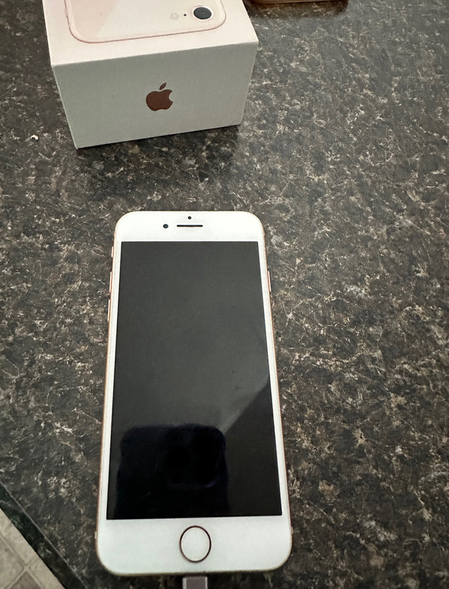 iPhone 8 64 gb - good condition  in Cell Phones in Kamloops - Image 2