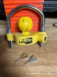 Universal Hitch Lock
