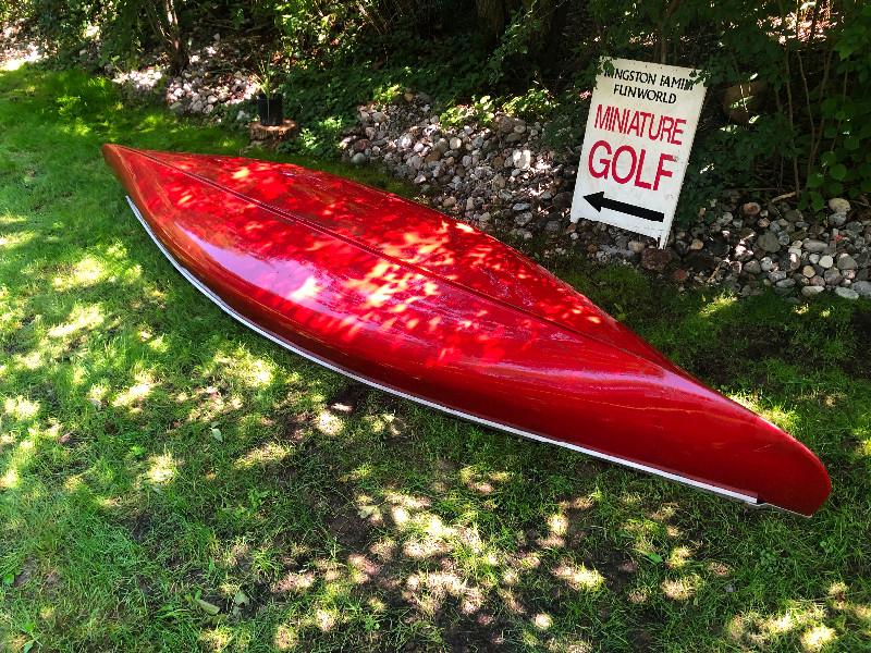 Canoe 15 ft 9” red Canoes, Kayaks & Paddles Kingston Kijiji