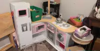 Kids play kitchen