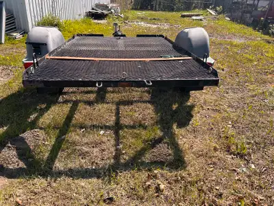 Heavy duty single axle utility trailer with tiltable deck. All lights and trailer plug just redone....