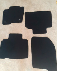 2015-2020 Ford Edge brand new floor mats set of 4