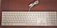 *** Apple Wired Keyboard & Mouse Kit A1243 & A1152