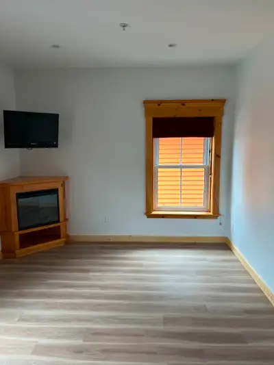 1 Bedroom Apartment Downtown Lunenburg