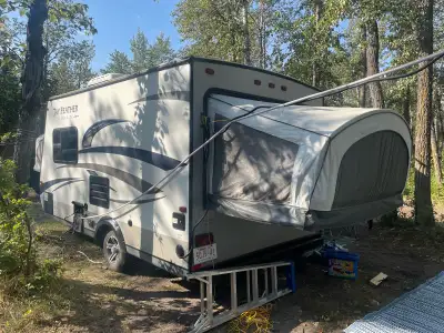 New tires New awning Sleeps 8 Tv hookup A/C 3 burner range with stove Bluetooth am/fm/ cd player Spe...