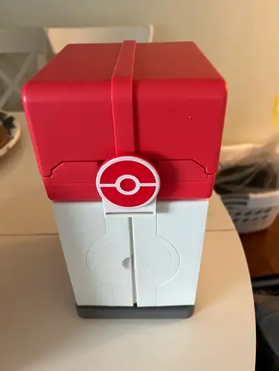 Pokémon Play 'N' Display Carry Case with Pokémon characters, View more