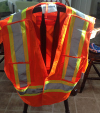 Safety Vest 1 viking CSA Class 2 Level 2 --- 2XL/3XL 4 out