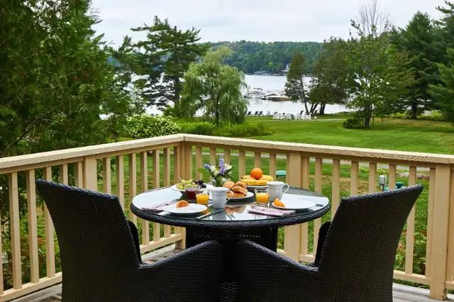 VACATION IN LUXURY AT THE MUSKOKAN ON LAKE JOSEPH RESORT in Ontario in Canada - Image 9