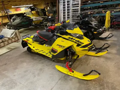 2020 skidoo Mxz xrs 850. Very clean machine, 7500km Needs nothing to be ready for the up coming seas...