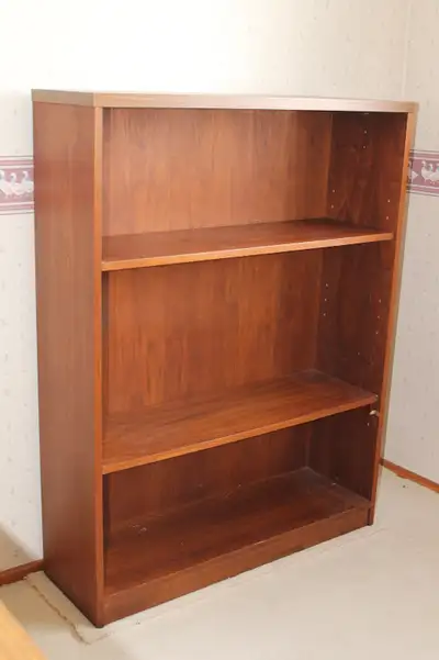 Bookcase with 3 adjustable shelves $15, View more