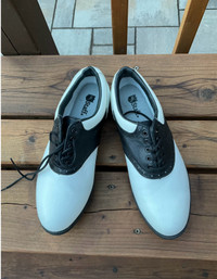 WILSON souliers de golf neufs / femmes / cuir noir et blanc / 9
