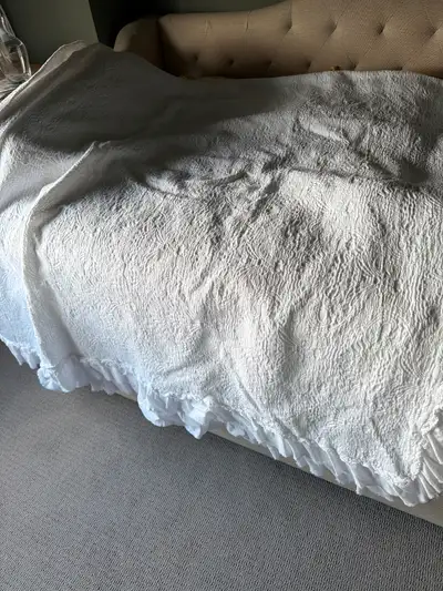 King  White Textured Bedspread with Ruffled Edge, View more