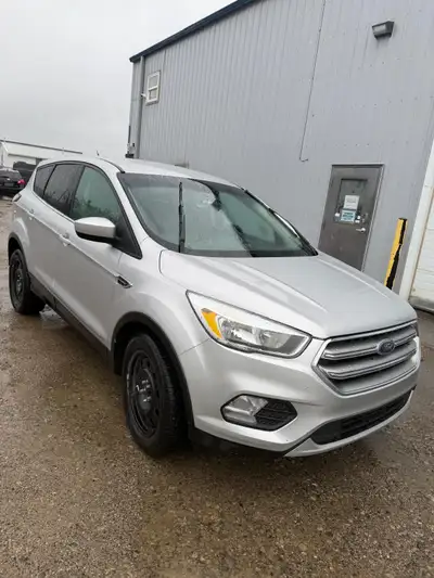 Low mileage 149500 with CARFAX Not a single issue Well maintained car No hail No rust No leaks No ch...