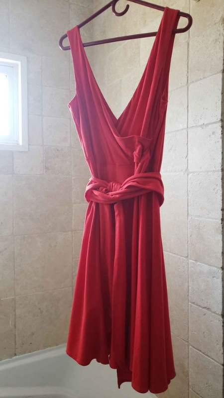 Moda International Red Wrap Dress in Women's - Dresses & Skirts in Vernon - Image 2