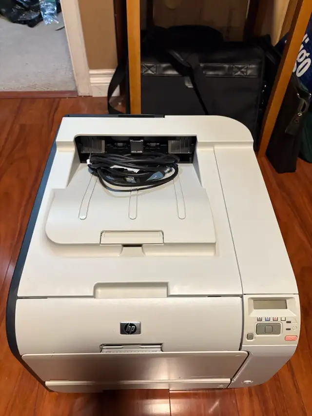 HP CP2025 Colour Laser Printer in Printers, Scanners & Fax in Ottawa - Image 3