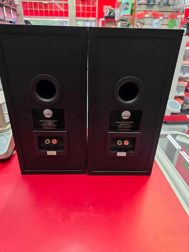 Athena Speaker556568114899855362