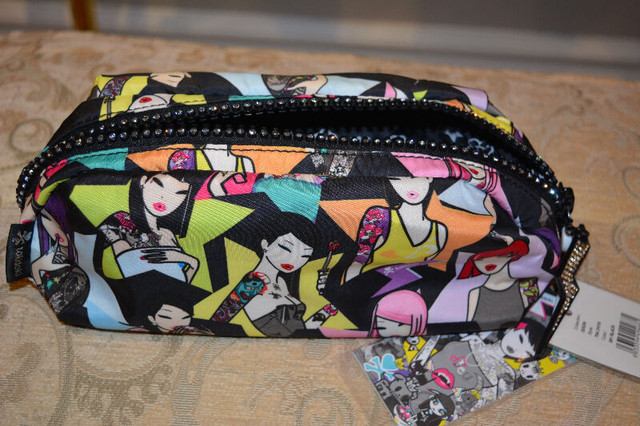 TOKIDOKI Dixon Rhinestone Makeup Bag / Pencil Case dans Femmes - Sacs et portefeuilles  à Ville de Montréal