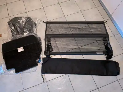 New Black/dark grey mats front and rear Cargo pet barrier with bag ( missing black clips on both sid...