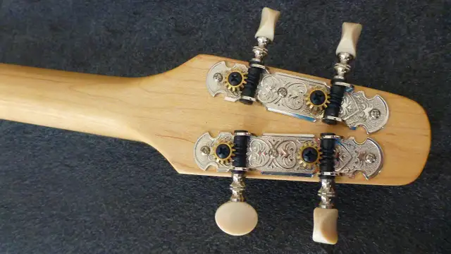 SEAGULL MERLIN M4 MAHOGANY TOP in Guitars in Laval / North Shore - Image 6