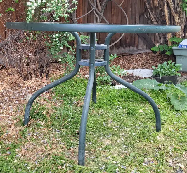 patio table 449046378647408642