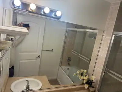 Basement Suite available 2 Bed-room Basement suite +KitchenLivingspace, for rent. In suite laundry-...