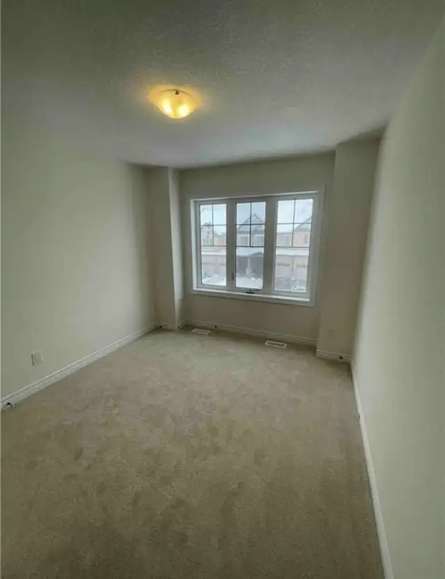 Private Room for Rent - Available from August 1st in Room Rentals & Roommates in Kitchener / Waterloo - Image 2