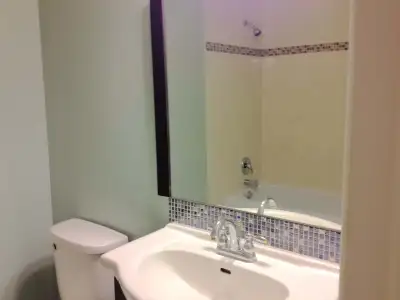 1 Bedroom 1 Bath Lower Unit Near Georgian Mall All Inclusive