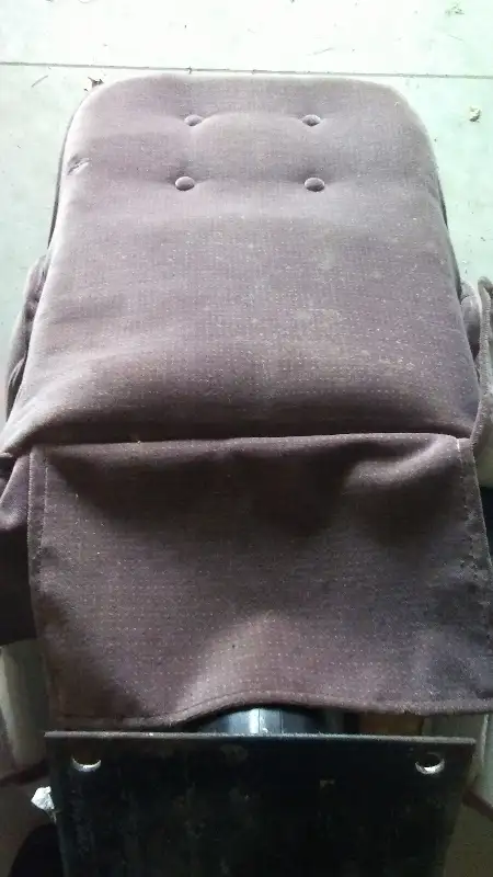 RV CAPTAIN CHAIRS WITH SEAT BELTS in RVs & Motorhomes in Owen Sound - Image 6