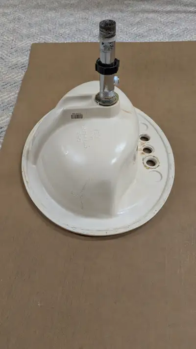 bathroom sink - ceramic, ALMOND colour, 3 hole, 21" wide, 17 1/4" front to back