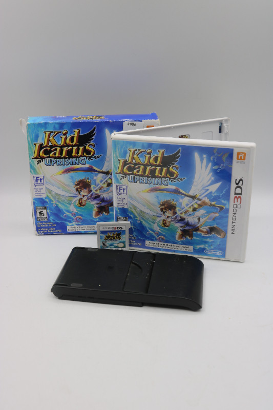 Kid Icarus Uprising, Nintendo 3DS, With Stand and sealed AR card in Nintendo DS in City of Halifax - Image 2