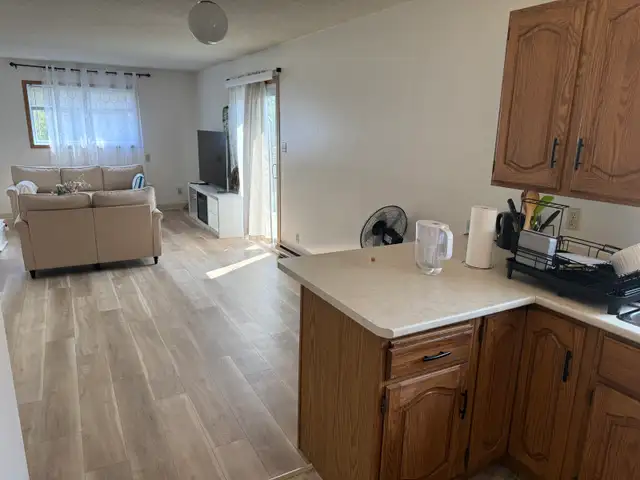 Spacious Bright 2 Bdrm in Long Term Rentals in Thunder Bay - Image 9