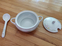 Ceramics Pot and Plate Kitchen Tools