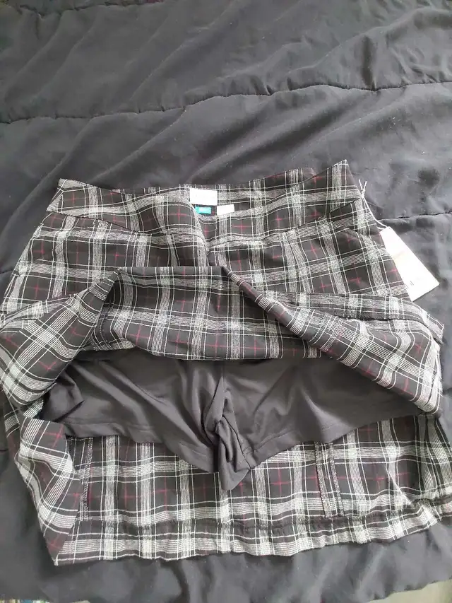 Aur Active girl skirt/tights  in Women's - Bottoms in City of Toronto - Image 3