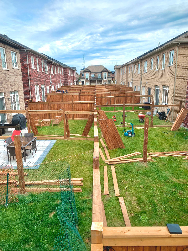 Post holes, deck holes, fence build and repair in Fence, Deck, Railing & Siding in City of Toronto