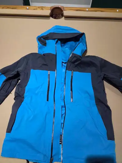 Men's North Face Snowboard/Ski Jacket, View more