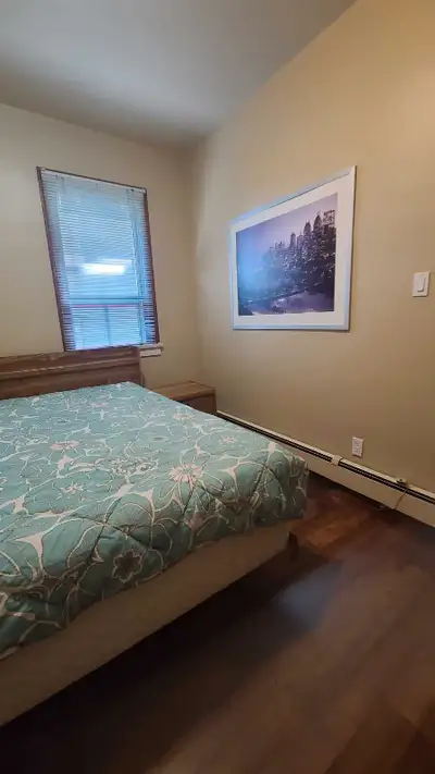 ROOM FOR RENT WALK DISTANCE FROM DOWNTOWN