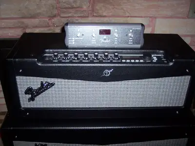 Fender Mustang V v.2  amp including 4 postion foot pedal, View more
