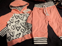 Baby tracksuit - 6-9m 