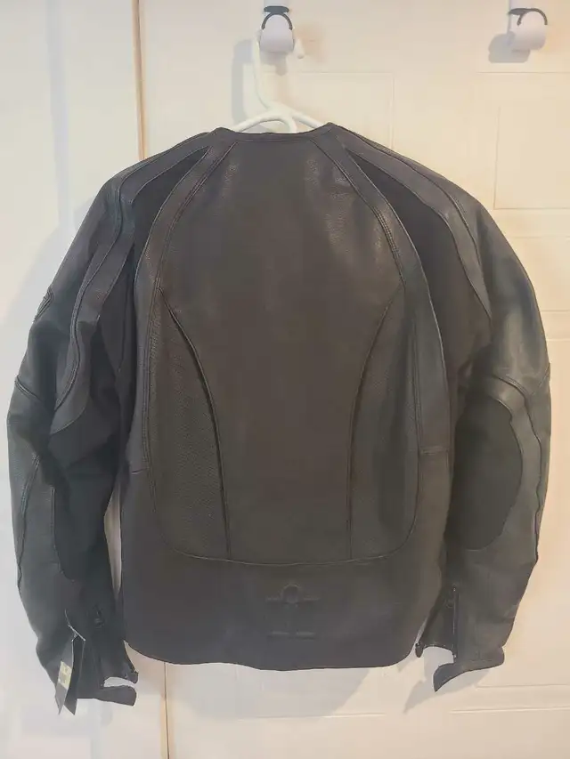 Manteau de moto Icon in Motorcycle Parts & Accessories in Laval / North Shore - Image 4