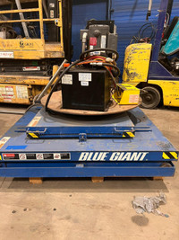 Blue Giant FS SERIES LIFT TABLEFS SERIES LIFT TABLE