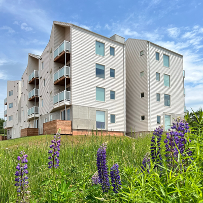 Upcoming Vacancies: 1-bedroom, 1-bath + den or 2-bedroom, 1.5-bath suites. Our open-concept suites o...