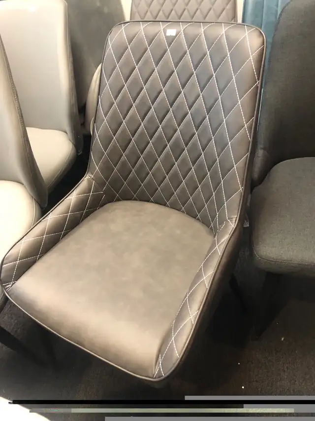 Heavy duty dining chair  in Chairs & Recliners in Markham / York Region - Image 5