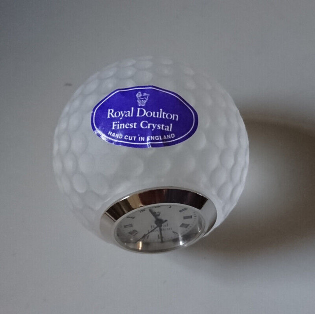 Royal Doulton Crystal Golf Ball Clock Paperweight Desk Clock in Arts & Collectibles in Oshawa / Durham Region - Image 2