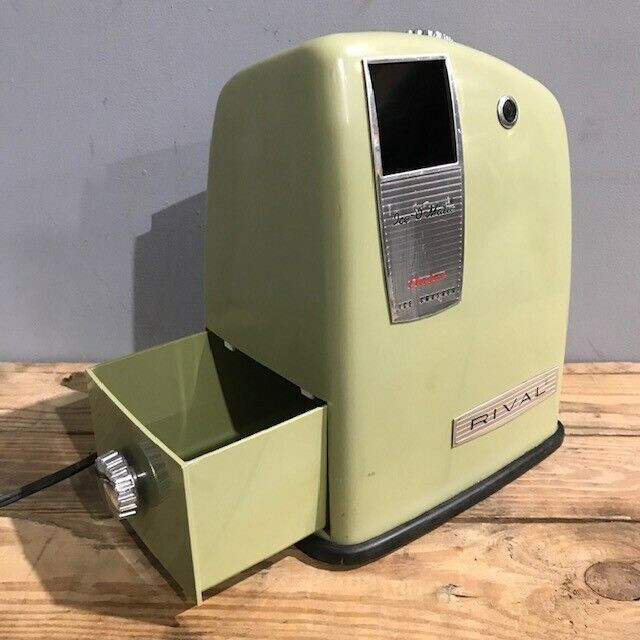 VINTAGE RIVAL ICE - OMATIC ICE CRUSHER in Other in St. Catharines