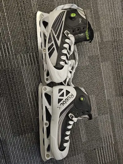 goalie skates. Reebok 6k skate size 5.5 (shoe size 7), View more