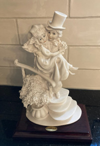 Bride & Groom figurine - original Giuseppe Armani Made in Italy