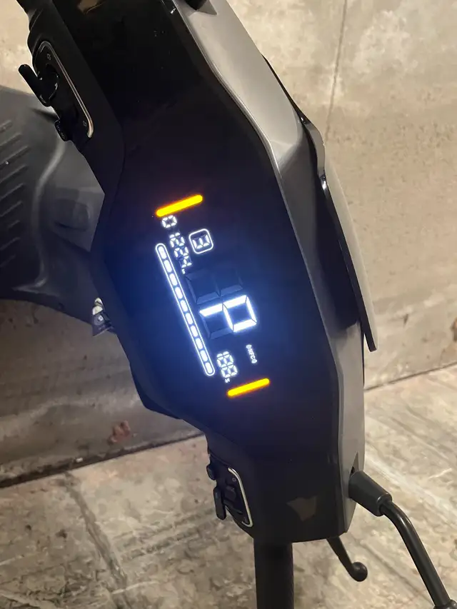 electric scooter 2024 in Other in Ottawa - Image 4