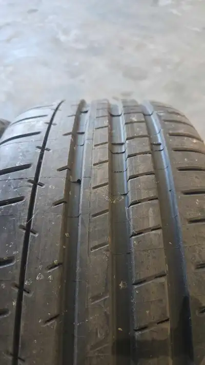 MICHELIN PILOT SUPER SPORTS LIKE NEW!